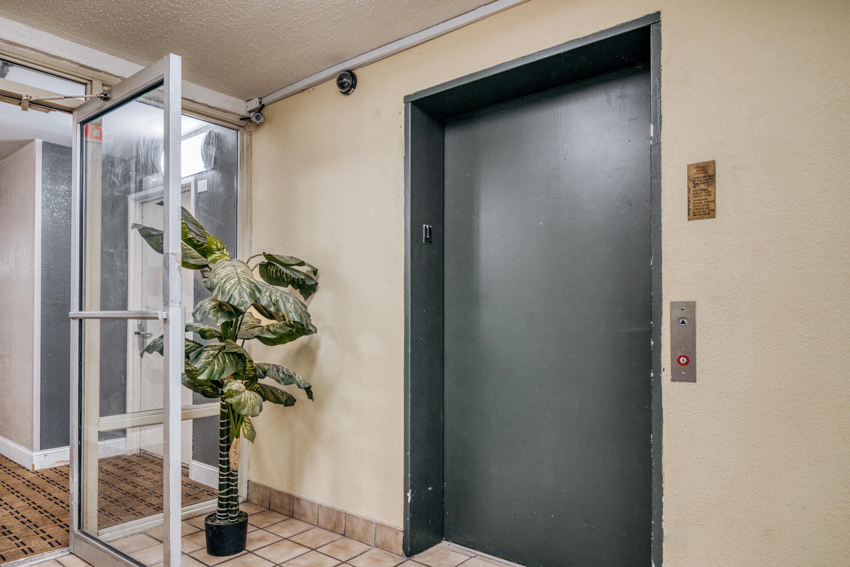 Econo Lodge Inn And Suites Dentsville Экстерьер фото